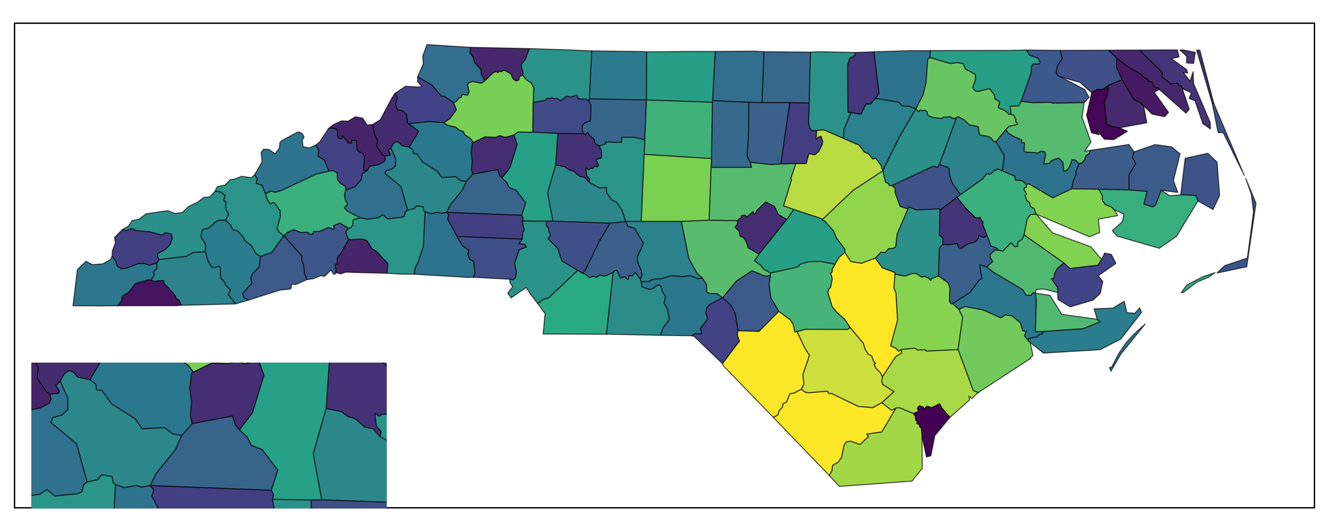 North Carolina map with an inset positioned at bottom-left using patchwork, showing some visual distortion due to mismatched aspect ratio.